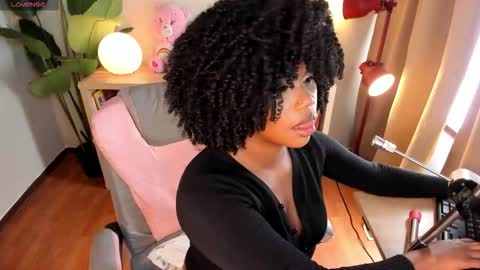 Snapshot of kehlannis_ chatting on March 2, 2026, 8:15 pm Kehlannis online show from March 2, 2026, 8:15 pm