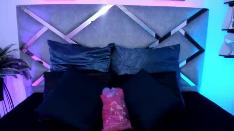 Keidy Monday to Saturday from 200 pm to 810pm  UTC-5 Colombia Time online show from September 30, 2025, 7:19 pm