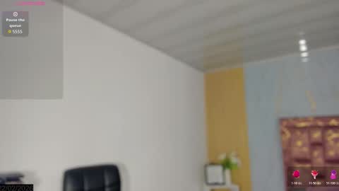 Keila  online show from February 22, 2026, 9:13 pm