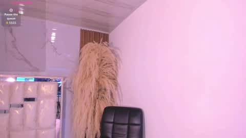 Keila  online show from March 8, 2026, 4:27 am