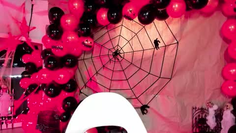 Amy Azaela  online show from October 17, 2025, 9:06 pm