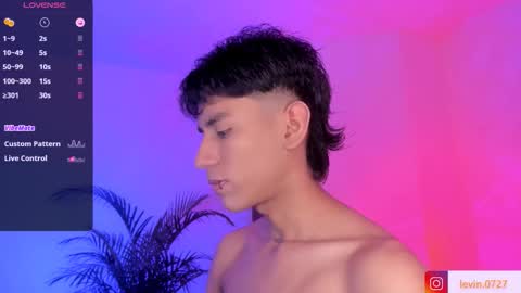 Alejandro Gonzalez online show from October 10, 2025, 8:35 am