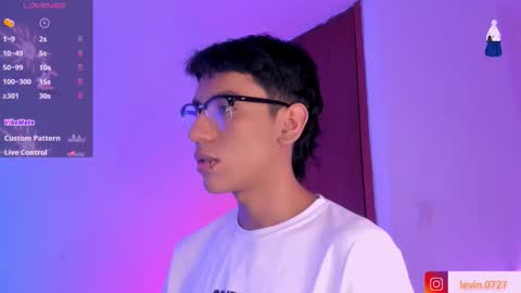 Alejandro Gonzalez online show from January 19, 2026, 3:43 am