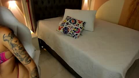 Keira Angel online show from April 22, 2026, 4:15 am