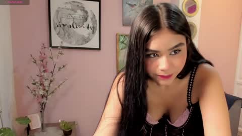 Snapshot of keira_clinton chatting on May 22, 2026, 2:01 pm Antonella online show from May 22, 2026, 2:01 pm