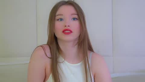 Keira online show from May 11, 2026, 6:16 pm