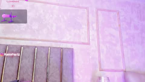 keirahartz online show from December 18, 2025, 3:45 am