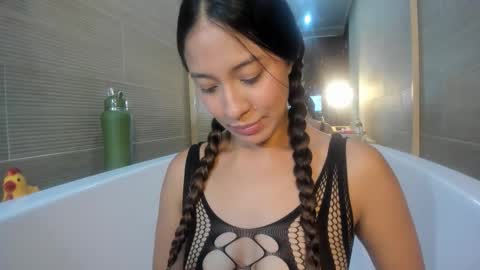 keiry_gonzalez23_aws online show from September 14, 2025, 1:27 am