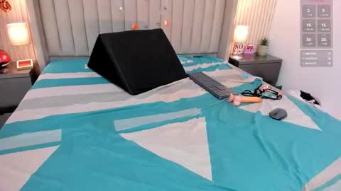 Keisha online show from November 2, 2025, 7:44 am