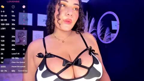 Snapshot of keisha_west chatting on September 28, 2025, 7:14 am Keisha online show from September 28, 2025, 7:14 am