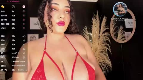 Snapshot of keisha_west chatting on October 1, 2025, 7:47 am Keisha online show from October 1, 2025, 7:47 am