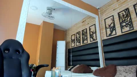 keisy_sanchez online show from January 14, 2026, 11:05 am