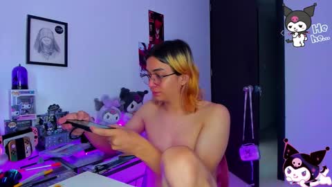 Keita moon online show from December 22, 2025, 4:04 pm