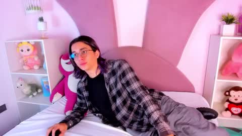 Keita moon online show from March 21, 2026, 11:37 am