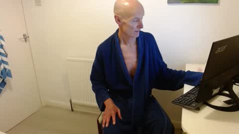 Snapshot of keithc440 chatting on November 9, 2025, 7:12 pm Keith online show from November 9, 2025, 7:12 pm