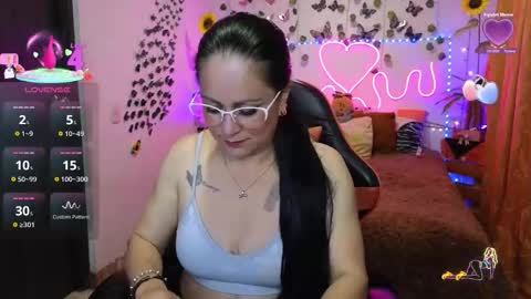 keka_teiku online show from December 5, 2025, 4:10 am