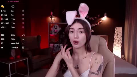 Rina online show from October 23, 2025, 7:40 am