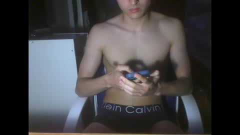 kell_yn16 online show from May 12, 2026, 9:23 pm