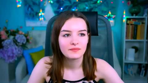 kelliebanshe online show from July 9, 2026, 4:38 am