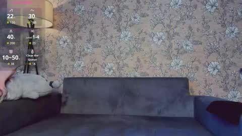 kelly_bonb0n online show from January 7, 2026, 7:55 am