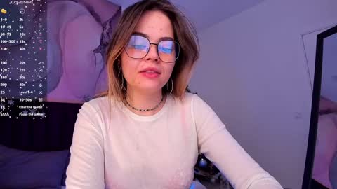 Snapshot of kelly_cuutie chatting on December 13, 2024, 11:55 am Kelly online show from December 13, 2024, 11:55 am
