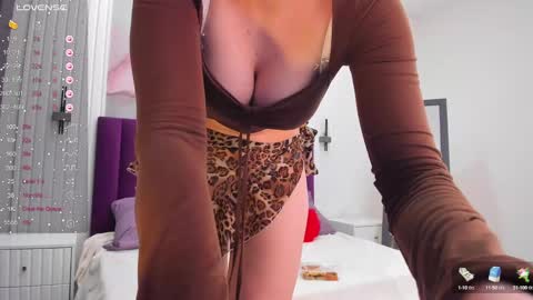 Snapshot of kelly_cuutie chatting on February 23, 2025, 4:50 am Kelly online show from February 23, 2025, 4:50 am