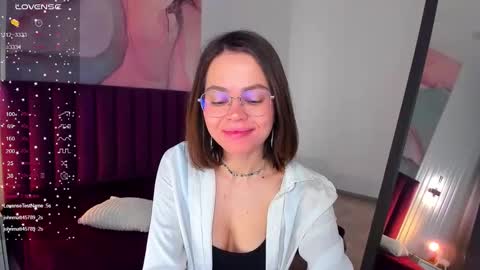 Snapshot of kelly_cuutie chatting on November 13, 2025, 1:15 am Kelly online show from November 13, 2025, 1:15 am