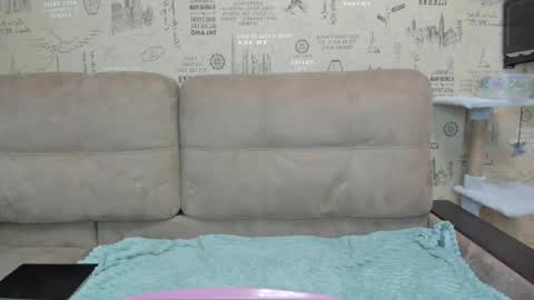 kelly_gerzikaaa online show from December 4, 2025, 8:23 am