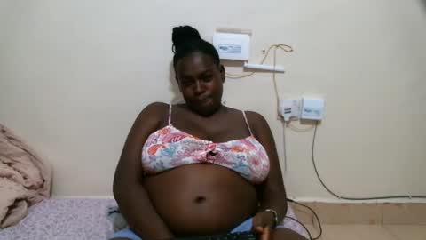 Snapshot of kelly_jones9 chatting on February 3, 2026, 11:21 pm kelly_jones9 online show from February 3, 2026, 11:21 pm
