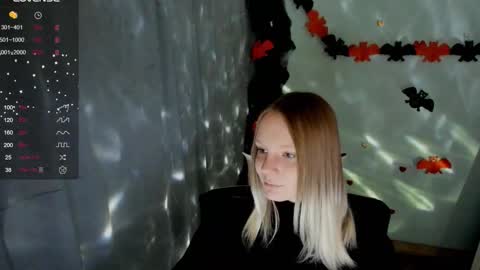 Kelly online show from October 19, 2025, 12:06 pm