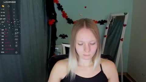 Kelly online show from October 30, 2025, 1:12 pm