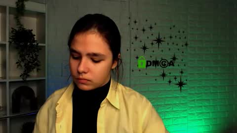 Snapshot of kelly_may1 chatting on November 9, 2025, 10:35 am kelly_may1 online show from November 9, 2025, 10:35 am