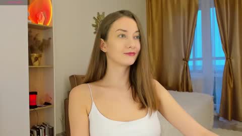 Kelly XO online show from March 12, 2025, 3:29 pm