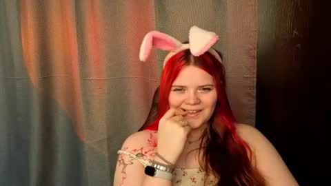 Snapshot of kellyfiery chatting on June 17, 2026, 8:28 am Kellyfiery online show from June 17, 2026, 8:28 am