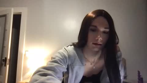 Kelly online show from November 30, 2025, 11:09 pm