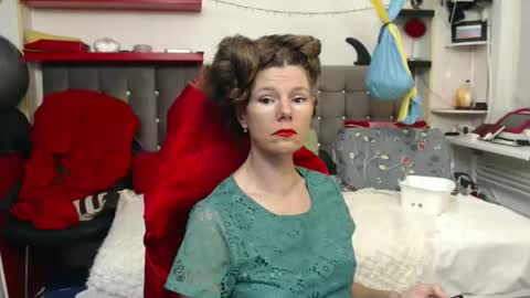 kelly online show from September 29, 2025, 10:14 pm