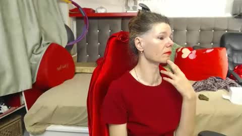 kelly online show from November 3, 2025, 3:41 am