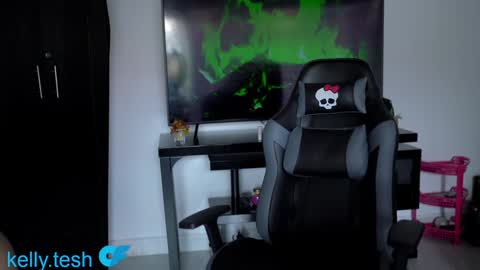 Kelly online show from November 20, 2025, 4:40 pm