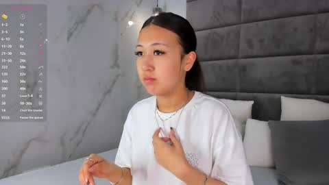 kellyy_bern online show from September 14, 2025, 1:16 am