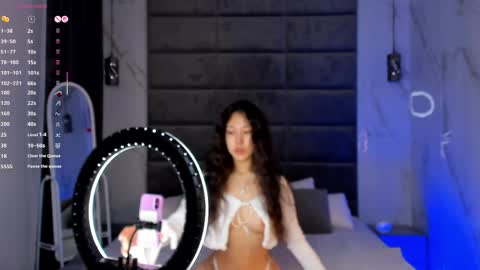 kellyy_bern online show from May 21, 2026, 1:12 am