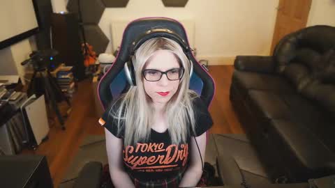 Snapshot of kelseycobalt chatting on February 24, 2025, 10:14 pm kelseycobalt online show from February 24, 2025, 10:14 pm