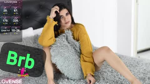 Kelsierobertss online show from December 8, 2024, 7:26 am