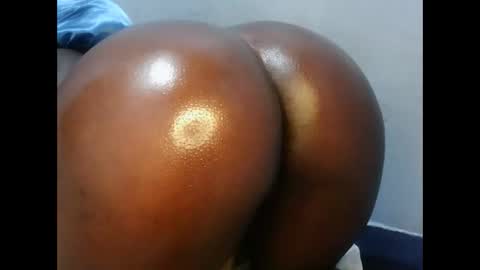 kem2000400282 online show from November 20, 2025, 7:13 pm