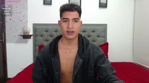 ken_blaker online show from December 30, 2024, 11:38 pm