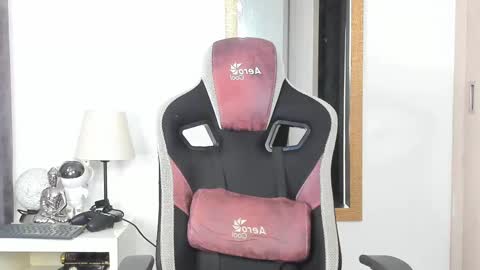 ken_mailik online show from October 12, 2025, 5:39 am