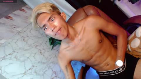 Snapshot of ken_minjun chatting on June 24, 2026, 12:04 pm ken_minjun online show from June 24, 2026, 12:04 pm