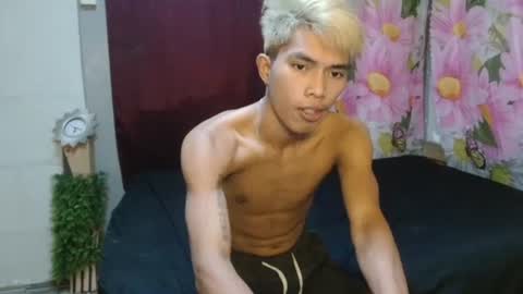 Snapshot of ken_minjun chatting on July 3, 2026, 1:17 pm ken_minjun online show from July 3, 2026, 1:17 pm