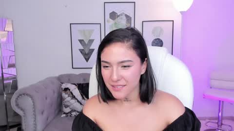 Kendall Jenner online show from January 24, 2025, 7:08 am