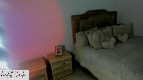 Snapshot of kendall_houle_ chatting on February 10, 2025, 12:08 am KendallHoule online show from February 10, 2025, 12:08 am