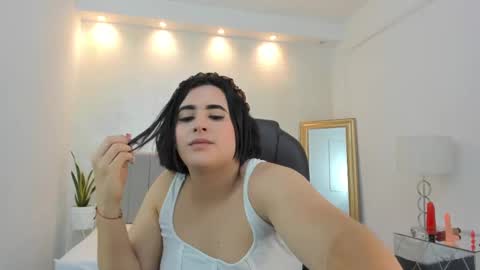 kendall_roous online show from September 18, 2025, 8:44 pm